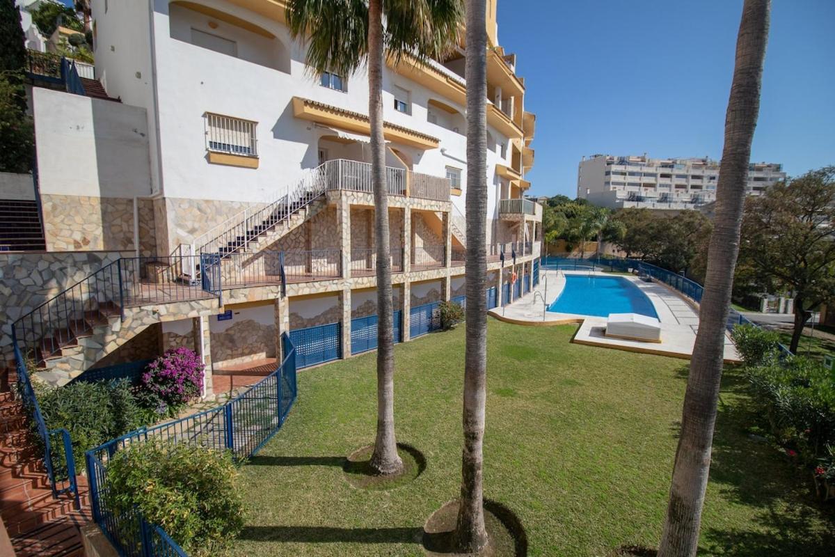 C43 - Family House With Terrace And Shared Pool Villa Benalmádena Kültér fotó